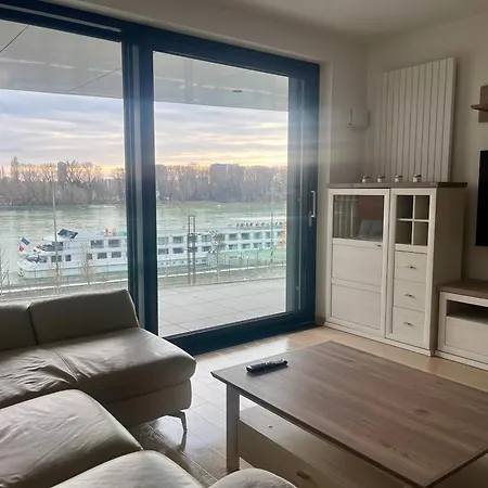 Eurovea Riverside Luxury Apartamento