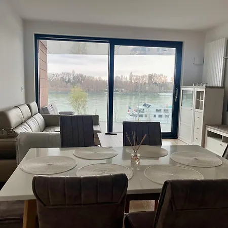 Eurovea Riverside Luxury Apartamento